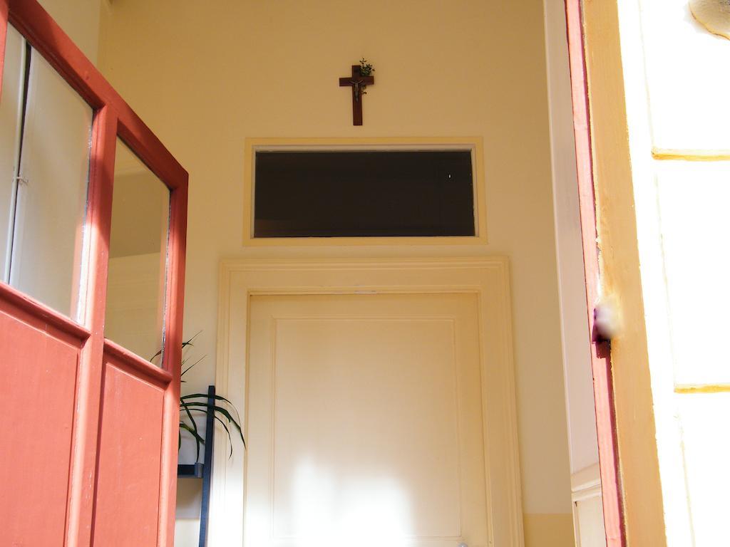 Villa Des Capucins Luxeuil-les-Bains Szoba fotó