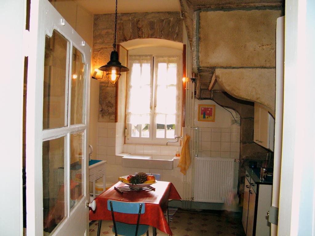 Villa Des Capucins Luxeuil-les-Bains Szoba fotó