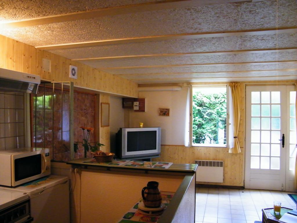 Villa Des Capucins Luxeuil-les-Bains Szoba fotó